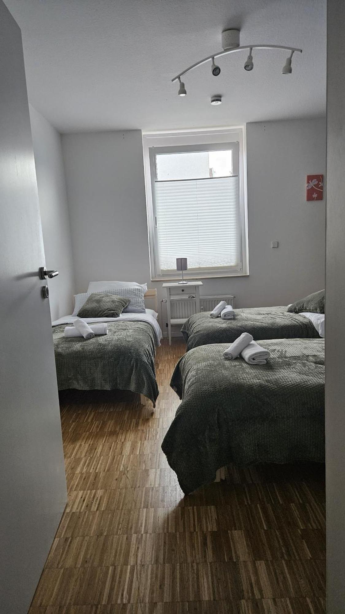 80 M2 Moderne Und Zentrale Wohnung In Hannover Mit Eigenem Parkplatz Exteriör bild